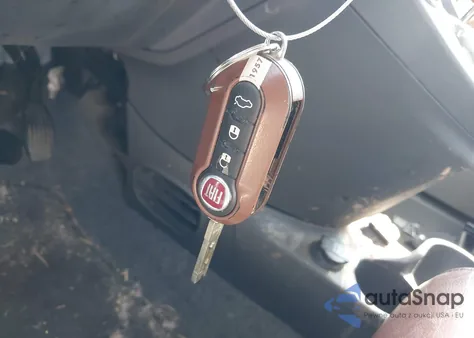 2016 Fiat 500 Retro из США, поврежденный, VIN 3C3CFFCRXGT177181